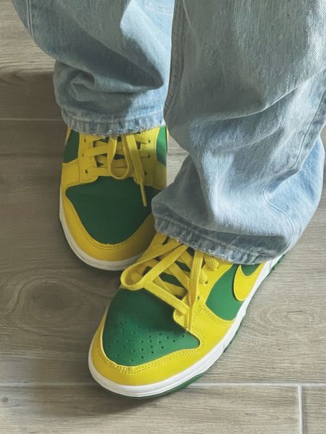 Green Strike Dunks, Yellow And Green Dunks, Yellow Dunks, Green And Yellow Dunks Outfit, Reverse Brazil Dunks Outfit, Nike Low Dunk, Yellow Nikes, Dunks Outfit, Nike Shoes Outfits