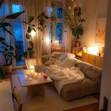 Mood Lighting Living Room, Dorm Living Room Decor, Candle Lighting, Room Vibes, Style Salon, Dorm Living Room, Babe Cave, Dream Apartment Decor, Future Apartment Decor