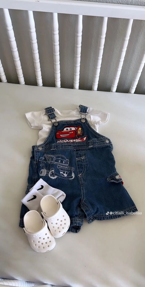 Overalls Styling, Styling Fashion, Vintage Baby Clothes, Baby Fits, Foto Baby, Clothes Outfit, Baby Outfit