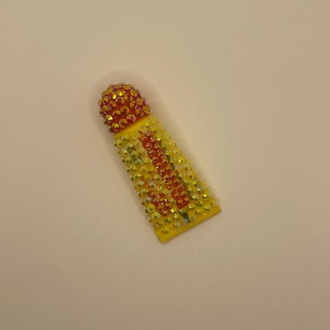 Hand Bedazzled Carmex Lip Balm. Spf 15, Strawberry Flavor . Beautiful Glass Rhinestones Cute Bedazzled Things, Things To Badazel, Bedazzled Makeup Products, Bedazzled Skincare, Rhinestoning Ideas, Rhinestone Things, Things To Bedazzle, Bedazzle Ideas, Bedazzled Items