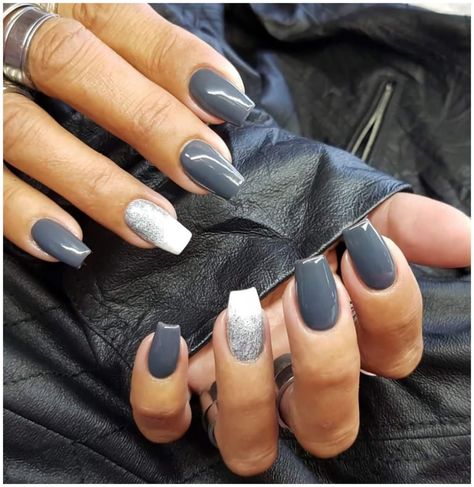 27 Grey and Black Nails For Sleek Sophistication - Fashion Drips Juliana Nails, Grey Acrylic Nails, Black Gel Nails, Grey Nail Designs, Black Acrylic Nails, Stylish Nails Designs, Edgy Nails, Gray Nails, Glamorous Nails