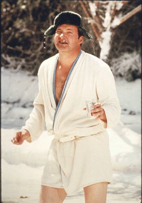 for the fellas: cousin Eddie from Christmas Vacation. complete with beer in hand. 3 People Costumes, Funny Couple Halloween Costumes, Cousin Eddie, Best Christmas Movies, Halloween Costumes For 3, Cruella Deville, National Lampoons Christmas, Lampoons Christmas, National Lampoons Christmas Vacation