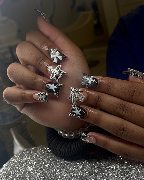 Birthday nails 🖤🔥 How fye are these 1-10?? #ducknails #nailart #nails #nailinspo #nailideas Nail Inspired Birthday, Extra Nails Designs Short, Cute All White Nails, Birthday Nail Set Black, Birthday Nails Short Acrylic, Nail Ideas Birthday Art Designs, My Nails Aesthetic, Birthday Nails With Initial, Birthday Nails Virgo Short