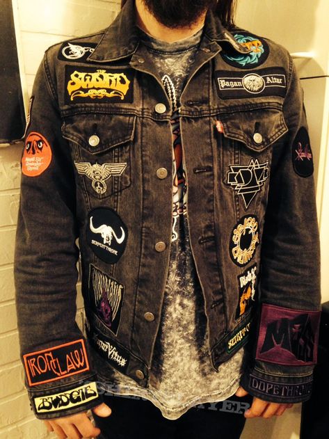 Doomsday jacket Jacket Patches Ideas, Battle Jacket Back Panel, Punk Rock Denim Jacket, Retro Denim Jacket With Patches, Leather Jacket Patches, Crust Punk Leather Jacket, Rock Jacket, Patch Denim Jacket, Patches Ideas