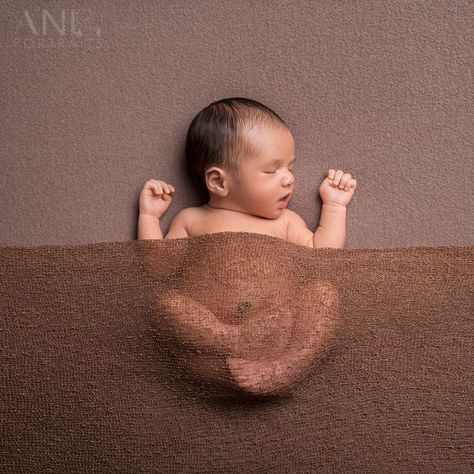 Newborn Photography Portrait Session | By ANI Portraits | newborn photographer, Los Angeles newborn photographer, Burbank newborn photographer newborn photo ideas, newborn photo, newborn photoshoot, baby announcements, baby shower ideas, mom blog, new mom, parenting, newborn pictures, baby photo ideas, studio newborn photos, newborn boy, neutral newborn photos, newborn photos with brown color, unique newborn photos Unique Newborn Photoshoot Ideas, Parenting Newborn, Baby Photo Ideas, Newborn Photo Ideas, Studio Newborn, Photography Los Angeles, Baby Announcements, Newborn Portrait, Mom Blog