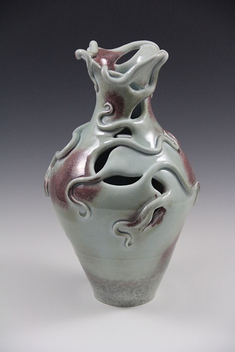 Irina Lakshin - Work Zoom: Medusa #6 Modern Sculpture Contemporary, Contemporary Vase, Sculpture Contemporary, Coil Pottery, Porcelain Sculpture, Ceramics Pottery Vase, Contemporary Pottery, Contemporary Vases, Ceramic Artwork