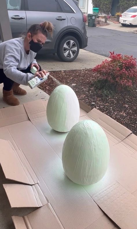 DIY Giant Porch Easter Eggs (Grandin Road Dupe) - Sunrise Valley Farm Co Big Egg Diy, Spring Decorations Outdoor, Front Yard Easter Decor, Outside Easter Decorations Yards, Diy Outdoor Home Decor, Large Outdoor Easter Eggs, Easter Egg Tree Outdoor, Diy Outside Easter Decorations, Easter Outdoor Decorations Diy