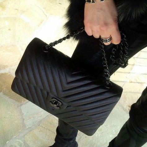 So Black Chevron Flap Bag Chanel So Black, Chanel Chevron, Wearing All Black, Chanel Shoulder Bag, Black Chevron, Still In Love, All Black Everything, Pretty Bags, May 7