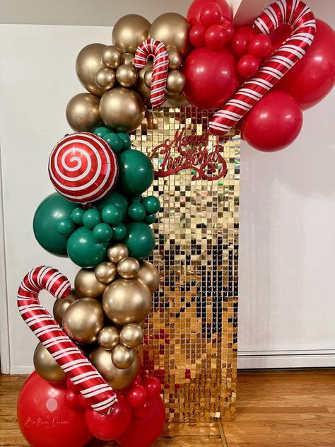 Christmas balloon garland decor!🎄 Gold Christmas Balloon Garland, Ugly Christmas Sweater Balloon Garland, Christmas Party Decorations Balloons, Rustic Christmas Balloon Garland, Candy Cane Balloon Garland, Xmas Balloon Garland, Birthday Christmas Decorations, Christmas Ballon Arc, Christmas Garland Balloons