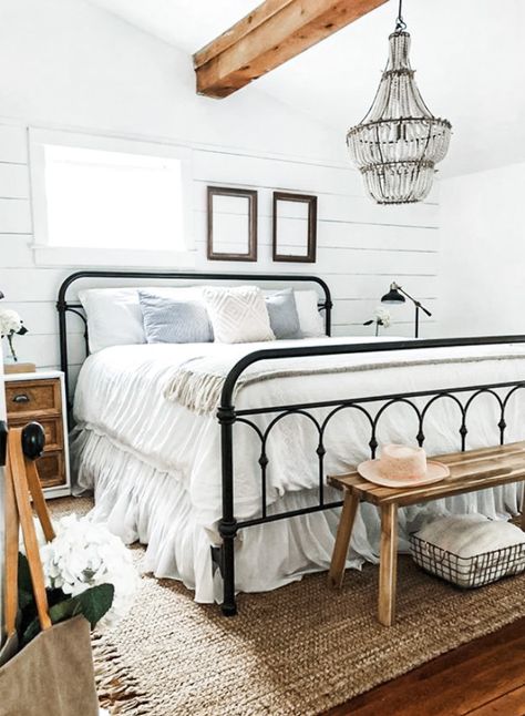 Black Iron Bed, Best Bedroom Paint Colors, House Is A Mess, Florida Cottage, Farmhouse Paint Colors, Iron Bed, Farmhouse Bedroom Decor, Bedroom Paint Colors, House Plans Farmhouse