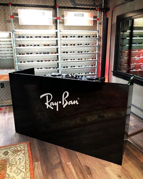 Branded Ray-Ban DJ Booth - Red Carpet Systems Dj Booth Ideas Design, Mobile Dj Booth, Dj Table Design Ideas, Dj Images Dj Booth, Dj Table Dj Setup, Dj Table Design, Dj Booth Design Dj Setup, Dj Stage Design Dj Booth, Diy Dj Booth