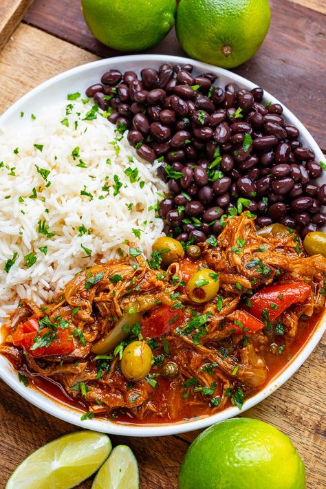 Ropa Vieja (aka Cuban Style Shredded Beef) Cuban Cuisine, Cuban Style, Shredded Beef, Cuban Recipes, Simple Recipes, Beef Dishes, Tasty Dishes, Healthy Dinner Recipes, Healthy Dinner