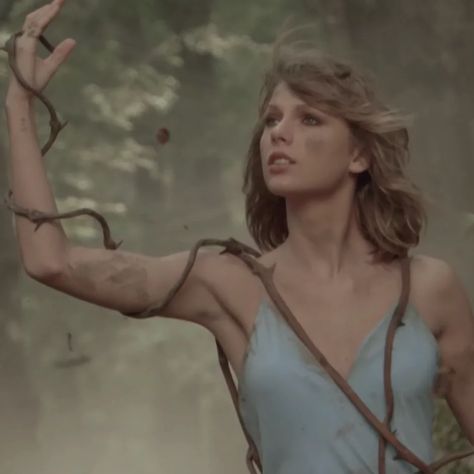 Out Of The Woods Music Video, Taylor Swift Legs, Taylor Swift Music Videos, Taylor Swift Music, Taylor Swift Posters, Out Of The Woods, Hidden Message, Taylor Swift Outfits, Taylor Swift 1989