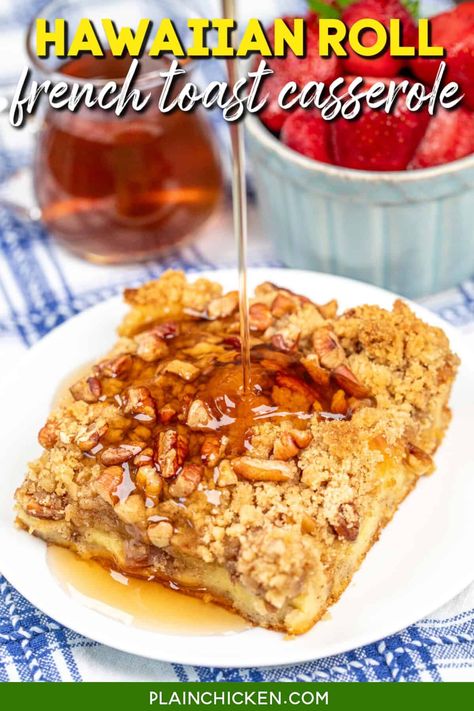 Hawaiian Roll French Toast Casserole Recipe - made with soft, sweet Hawaiian rolls soaked in a rich egg custard and topped with a buttery pecan streusel, this dish is baked to golden perfection. It's perfect for feeding a crowd and will be a hit at any gathering. Serve it with fresh fruit, crispy bacon, or a drizzle of maple syrup for an unforgettable meal. King Hawaiian French Toast Casserole, French Toast Casserole With Hawaiian Rolls, Hawaiian Roll Casserole, French Toast Bake With Hawaiian Rolls, Breakfast Casserole With Hawaiian Rolls, Hawaiian Rolls French Toast Casserole, Kings Hawaiian French Toast Casserole, Hawaiian Roll French Toast Bake, Hawaiian Roll French Toast Casserole