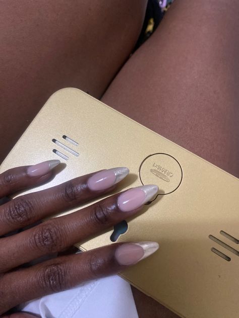 Chrome french tip Cateye French Tip, Glazed French Nails, Chrome French Tip, Glazed Nails, Chrome French, Gold Chrome Nails, Gold Chrome, French Tip Nails, Chrome Nails