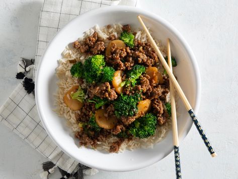 Teriyaki Ground Beef and Broccoli Teriyaki Ground Beef, Vegan Teriyaki Sauce, Orange Beef, Ground Beef And Broccoli, Korean Beef Bowl, Ground Beef Rice, Vegetable Spring Rolls, Rice Side, Beef Bowls