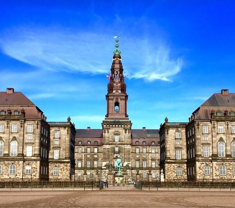 Christiansborg Palace, Things To Do In Copenhagen, Kingdom Of Denmark, Copenhagen Hotel, Harbor City, Best Honeymoon Destinations, What To Do Today, Royal Castles, Best Honeymoon