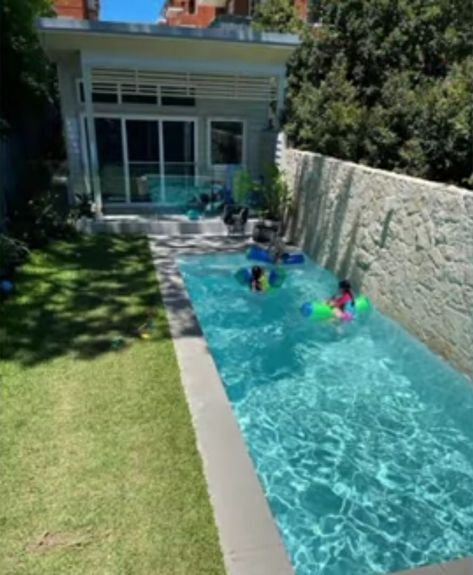 Small Plunge Pools For Small Yards Deck, Tiny Yard Pool, Small Space Swimming Pool Ideas, Small Swimming Pools Backyard Tiny House, Small Yard Inground Pool Ideas, Plung Pools Small Backyards, Small Yard Swimming Pool Ideas, Pool In A Small Yard, Small Pool Ideas Inground