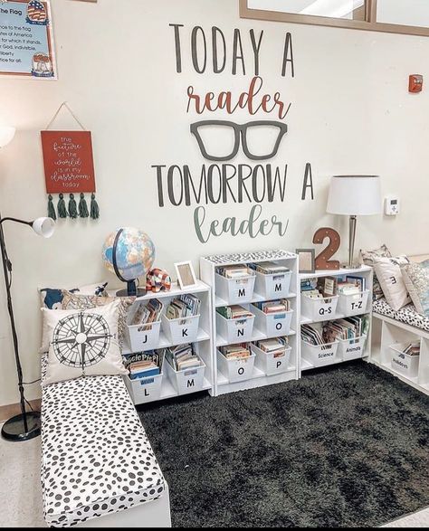 Classroom Themes Aesthetic, 2nd Grade Classroom Aesthetic, Special Ed Teacher Classroom, 2nd Grade Classroom Decor Themes, Kindergarten Classroom Library Setup, Daycare Classroom Decor Themes, Elementary Education Aesthetic, 3rd Grade Reading Classroom Setup, Daycare Decorating Ideas Classroom Setup