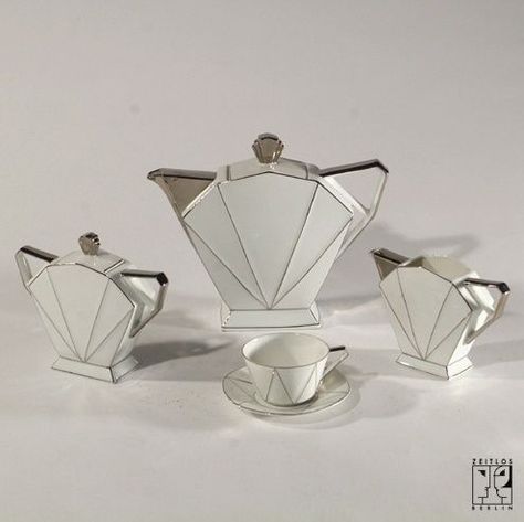 Art Déco Porcelain Coffee Set (1935) Czechoslovakia Arte Art Deco, Tea Pots Art, Furniture Sketch, Art Deco Coffee, Coffee Sets, Berlin Art, Art Deco Decor, Deco Decor, Deco Retro