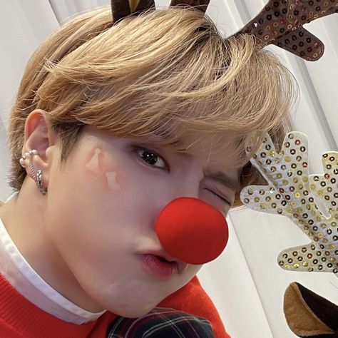 lq han jisung icon skz stray kids Han Jisung Christmas Icon, Han Jisung Christmas Pfp, Han Christmas Pfp, Skz Christmas Icons, Kpop Christmas Icons Stray Kids, Han Icons Skz, Han Jisung Christmas, Jisung Stray Kids Icon, Stray Kids Christmas