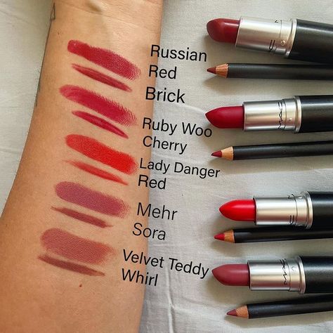 90s Lipstick Shades, Lipsticks Colors, Russian Red Mac Lipstick, Lips Liner, Mac Makeup Lipstick, Lipstick Colours, Mac Lip Liner, Mac Lipstick Colors, Storybook Cosmetics