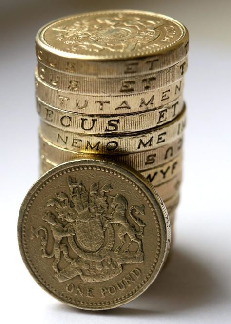 How can you spot a fake £1 coin and when did the old round pound coins go out of circulation? Rare British Coins, History Of Money, Rare Gold Coins, Old British Coins, One Pound Coin, Rare Coin Values, Gold Coins For Sale, English Coins, Old Coins Value