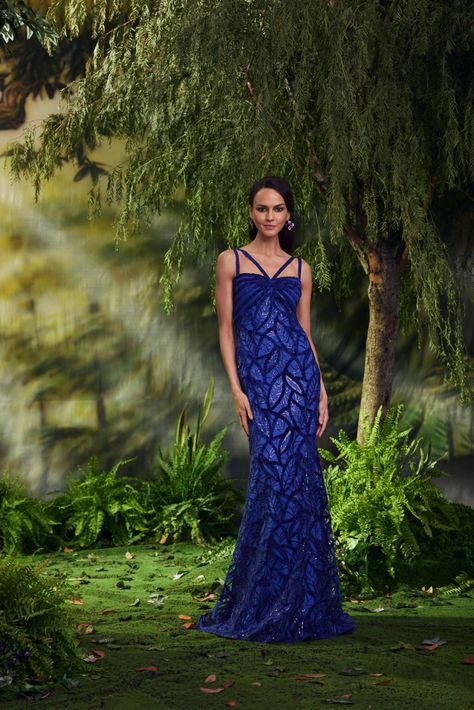 Tadashi Shoji fall 2024 ready-to-wear collection at New York Fashion Week. Tadashi Shoji Dresses, Show Collection, Tadashi Shoji, Fashion Show Collection, Fall 2024, New York Fashion Week, Beautiful Blue, New York Fashion, Runway Fashion