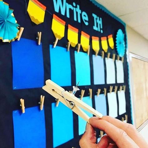 Hands up if you use @lifebetweensummer's teacher hack too! 🙋‍♀️🙋‍♂️ It's soooo much easier than having to remove staples when it's time to swap out student work, don't you think? Display Student Work, Work Bulletin Boards, Classroom Hacks, Feedback For Students, Classroom Bulletin Boards, Classroom Setup, Future Classroom, Kids Writing, Teacher Hacks