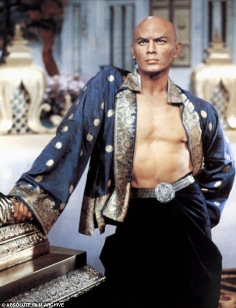 Ego: Yul Brynner as the King of Siam in The King And I (1956) The King And I, Yul Brynner, Deborah Kerr, Leonard Bernstein, Lex Luthor, West Side Story, Hollywood Icons, Celebrities Humor, Actors Images