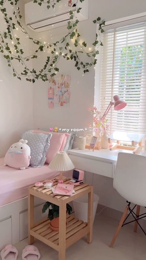 Pink Dorm Rooms, Pink Dorm, Preppy Bedroom, Pastel Room Decor, Cute Bedroom Ideas, Preppy Room Decor, Dekorasi Kamar Tidur, Pastel Room, Pinterest Room Decor