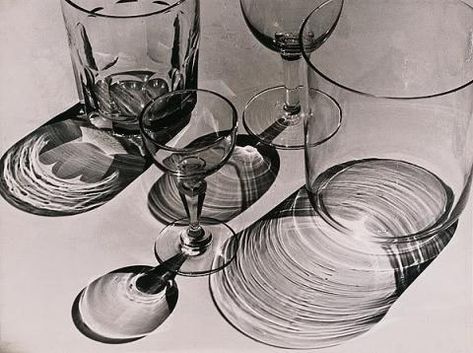 Albert Renger-Patzsch, ‘New Objectivity’ (Neue Sachlichkeit) | eyEArchives Albert Renger Patzsch, Centre Pompidou Paris, New Objectivity, Ap Drawing, August Sander, Ombres Portées, Andre Kertesz, Glass Photography, Ap Studio Art