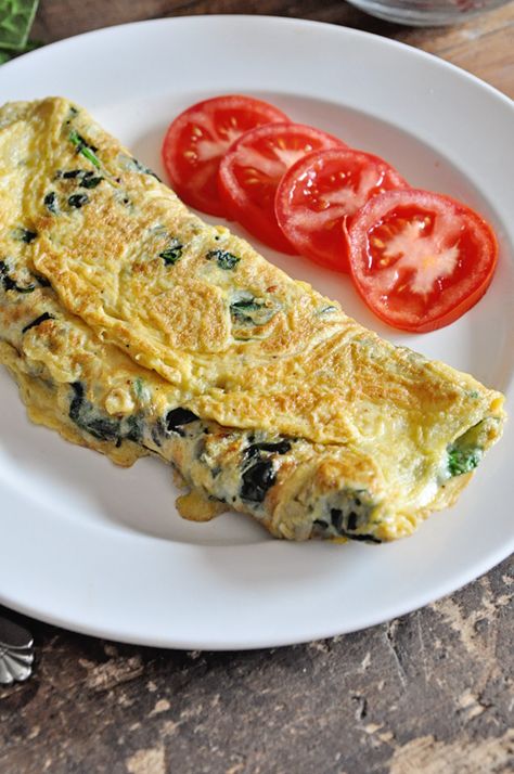 Easy Omelette Recipe, Easy Omelette, Omlet Recipes, Cheese Omelette, Spinach Cheese, Easy Breakfast Recipe, Healthy Food Menu, Ultimate Breakfast, Omelette Recipe