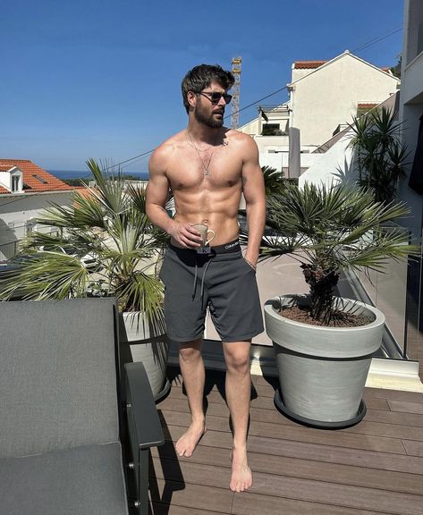 Nick Bateman Nick Bateman, Men’s Fitness, Mens Loungewear, Lower Leg, Moda Fashion, Mens Shorts, Lounge Wear