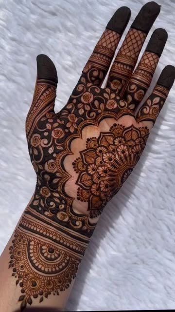 Beautiful Simple Mehndi Design, Front Mehndi Design, Mehndi Designs For Kids, Simple Mehndi Designs Fingers, Very Simple Mehndi Designs, Engagement Mehndi Designs, Full Mehndi Designs, Latest Bridal Mehndi Designs, Mehndi Designs Front Hand