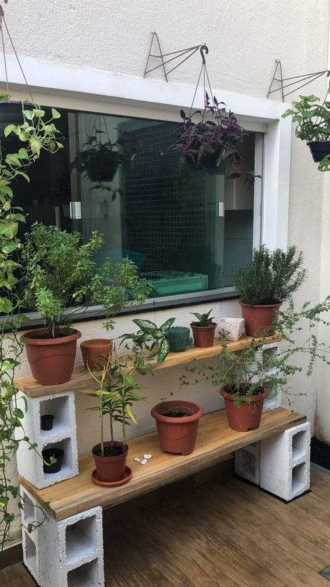 Rustic Gardening, Wall Gardens, Homemade Garden, Green Backyard, Vertical Art, Landscape Outdoor, نباتات منزلية, Garden Shelves, Plant Stands Outdoor