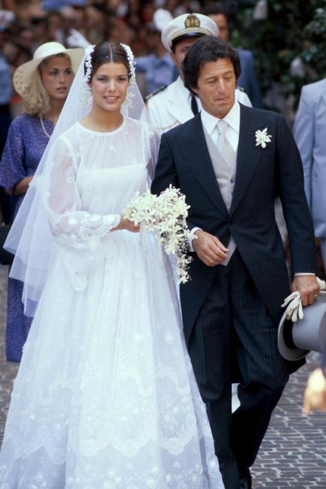 Caroline Von Monaco, Monaco Wedding, Norway Wedding, Eugenie Wedding, Tutu En Tulle, Royal Wedding Gowns, Celebrity Wedding Dresses, Princess Caroline Of Monaco, Summer Bride