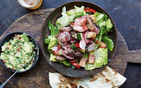 This spicy and crunchy salad can work with leftover cooked beef from a Sunday roast,  a boiled beef brisket or a couple of quickly cooked steaks, added at the last minute. Horseradish Dressing, Roast Beef Salad, Pickled Walnuts, Meal Salads, Rare Roast Beef, Party Salad, Tender Roast Beef, Boiled Beef, Salad Dinner