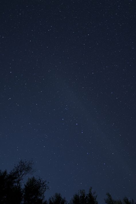 Stars Sky Photography, Night Sky Photography Stars, Sky Night Stars, Night Stars, Night Sky Photography, Night Sky Stars, Water Background, Star Photography, Sky Night