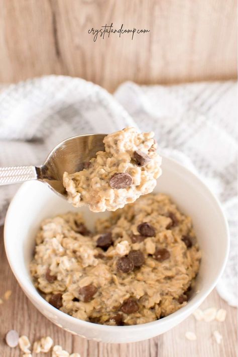 Overnight Oats Chocolate Chip Cookie Dough, Cookie Dough Protein Overnight Oats, Chocolate Chip Cookie Dough Over Night Oats, Cookie Dough Overnight Oats Recipe, Chocolate Chip Cookie Dough Overnight Oats, Cookie Dough Overnight Oats Healthy, Cookie Dough Oats, Cookie Dough Overnight Oats, Make Ahead Breakfast Ideas