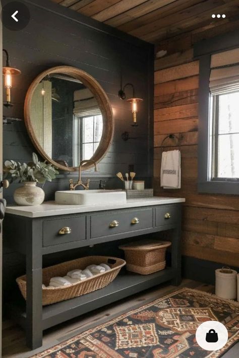 Modern Cabin Bathroom, Rustic Bathroom Decor Ideas, New House Bathroom, Bathroom Farmhouse, Cabin Bathrooms, Rustic Bathroom Designs, Bathroom Farmhouse Style, Bathroom Redesign, Rustic Bathroom Decor