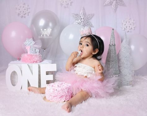 Winter Birthday Dress, Winter Onederland Party Girl 1st Birthdays, Winter Onederland Party Girl, First Birthday Winter, Winter Onederland Birthday Party, Onederland Birthday Party, 1st Birthday Pictures, 1st Birthday Photoshoot, First Birthday Pictures