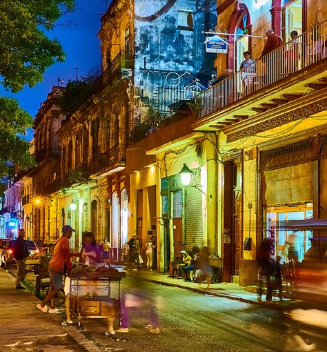 https://flic.kr/p/Rj6AtH | Cuba | Havana at night Salsa Aesthetic, Cuba Aesthetic, Cabaret Goth, Cuba City, Havanna Cuba, Cuba Photos, Cuba Havana, Visit Cuba, Town Building