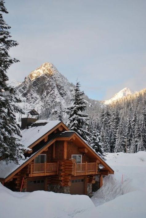 Cabin In The Snow, Snow Cabin, Cabin Aesthetic, Forest Cabin, Winter Cabin, Cascade Mountains, Christmas Feeling, Tiny House Cabin, Cabin In The Woods