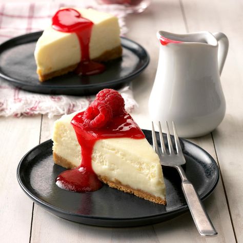 Traditional Cheesecake Basic Cheesecake, Traditional Cheesecake, Cheese Cake Recipe, Traditional Easter Desserts, Flourless Chocolate Torte, Ricotta Cheesecake, Cheesecake Recipes Classic, Chocolate Torte, Shortcake Recipe