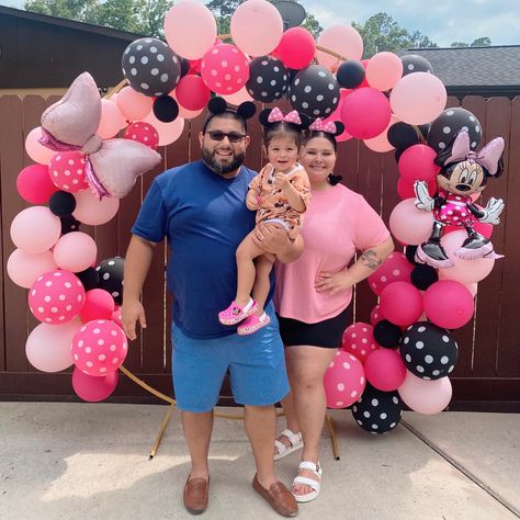 Minnie Balloon Arch, Ring Balloon Arch, Minnie Mouse Balloon Arch, Ring Balloon, Balloon Arch Diy, Minnie Mouse Balloons, Minnie Birthday Party, Balloon Arches, Mickey Mouse Birthday Party