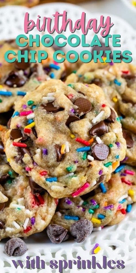 Funfetti Chocolate Chip Cookies, Chocolate Cookies With Sprinkles, Chocolate Chip Cookies With Sprinkles, Cookies Recipes Chocolate, Cookies With Sprinkles, Chocolate Chip Cookie Recipes, Birthday Cake Cookies, Simple Chocolate Chip Cookie Recipe, Birthday Sweets