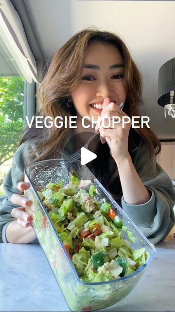 Kylie, MS, RD, LDN | Dietitian on Instagram: "Episode 6 of realistic nutrition tips While many people actually like salads, most are put off by the preparation involved. Prepping a whole salad using a veggie chopper (and using the container as a bowl) can help reduce cleanup and make salads a lot quicker and easier to prepare. For those interested, I’m using the Fullstar Vegetable Chopper. I linked it on my Amazon storefront in case people needed help finding it! :) #easymeal #choppedsalad Veggie Chopped Salad, Salad And Go, Veggie Chopper Salad, Vegetable Chopper Salad, Diy Salad Kits, Chopper Salad Recipes, Salad Chopper Recipes, Vegetable Chopper Recipes, Veggie Chopper Recipes