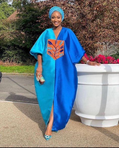 Tips on how to look good in english flowing gown styles english flowing gown styles 6 Couture, Women Kaftan Styles, Silk Boubou, Ankara Bubu Gown Styles, Bold Fashion Outfits, Mikado Silk, Boubou Styles For Women, Bubu Gown Styles, Kaftan Styles