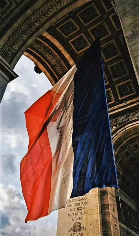 Women Representation, Alternate Angles, Flag Of France, French Flag, Paris City, The Flag, City Hall, Monopoly, Paris France